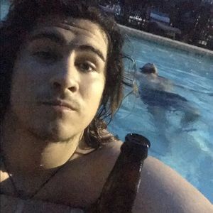 Meet your Posher, Connor